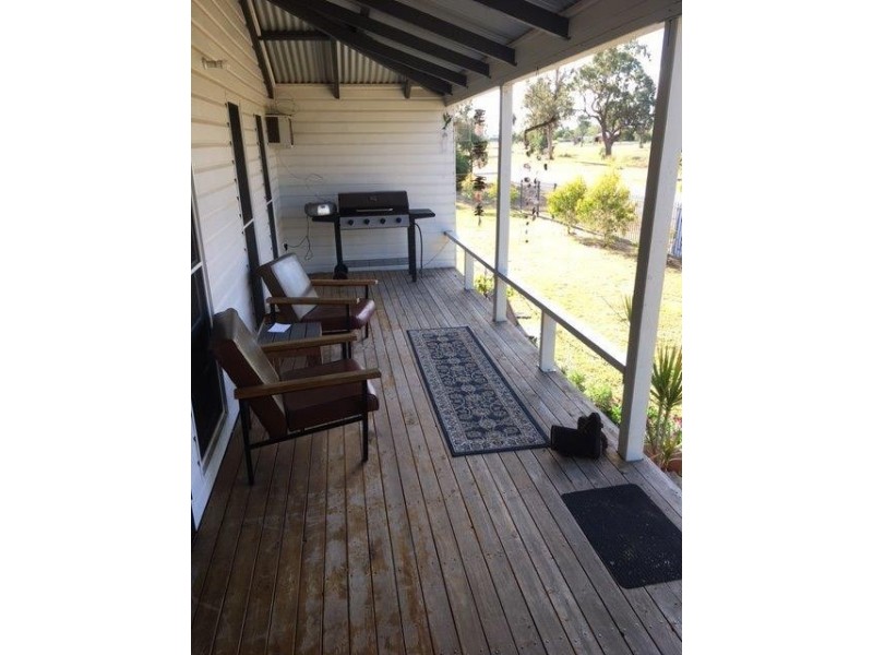 7 MULLAVEY STREET, Roma QLD 4455