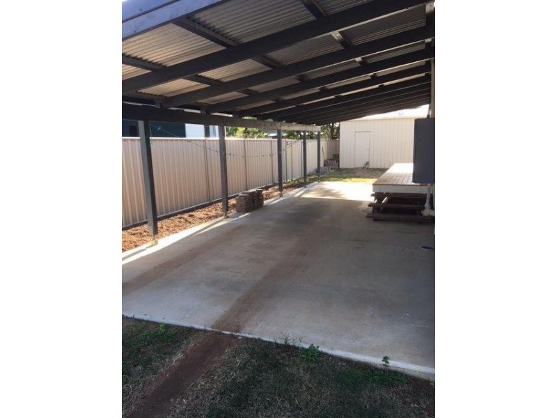 7 MULLAVEY STREET, Roma QLD 4455