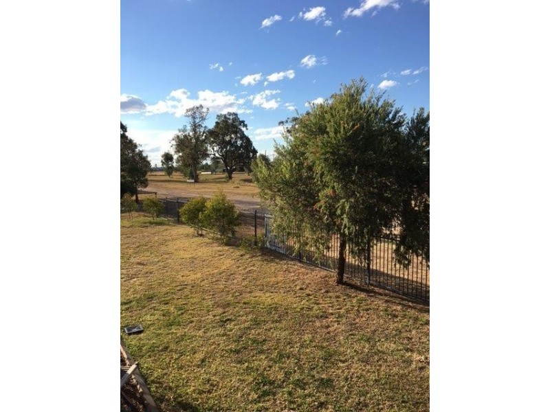7 MULLAVEY STREET, Roma QLD 4455