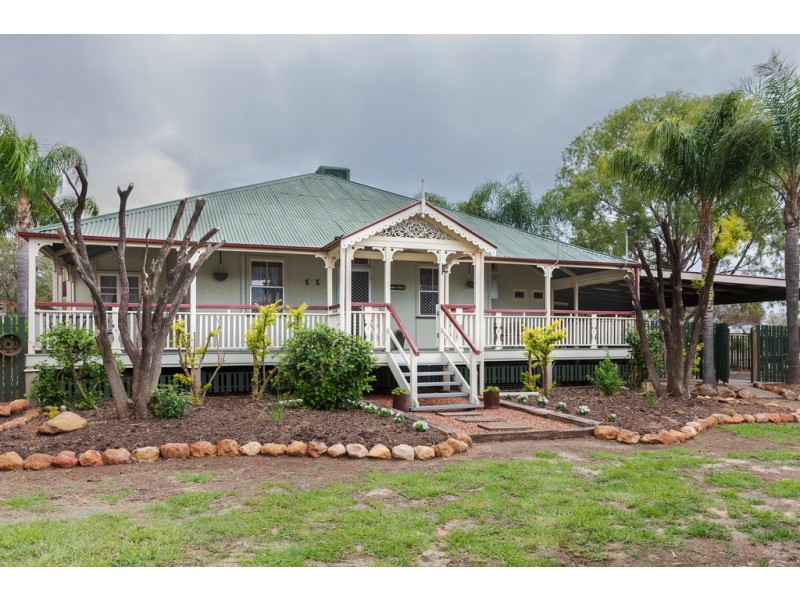 24 QUEEN STREET, Roma QLD 4455