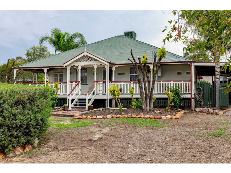 24 QUEEN STREET, Roma QLD 4455
