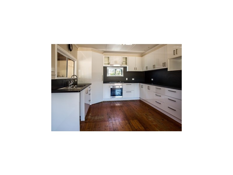 39 COLLEGE STREET, Wallumbilla QLD 4428