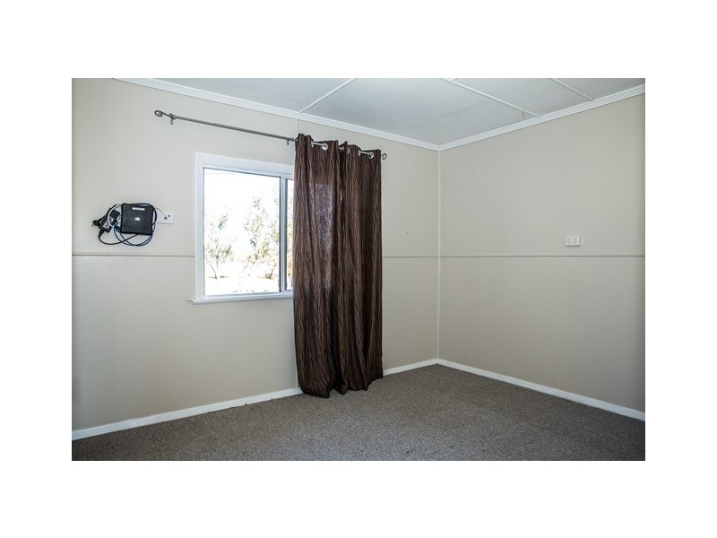 39 COLLEGE STREET, Wallumbilla QLD 4428