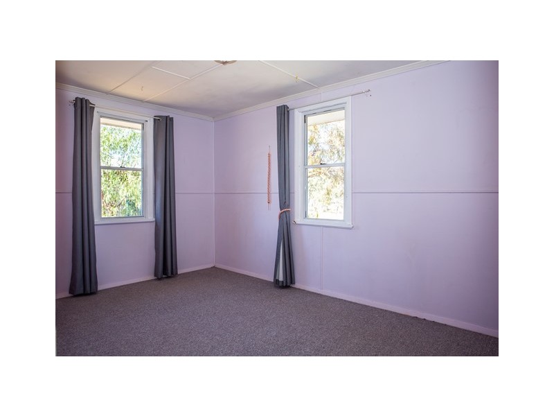 39 COLLEGE STREET, Wallumbilla QLD 4428