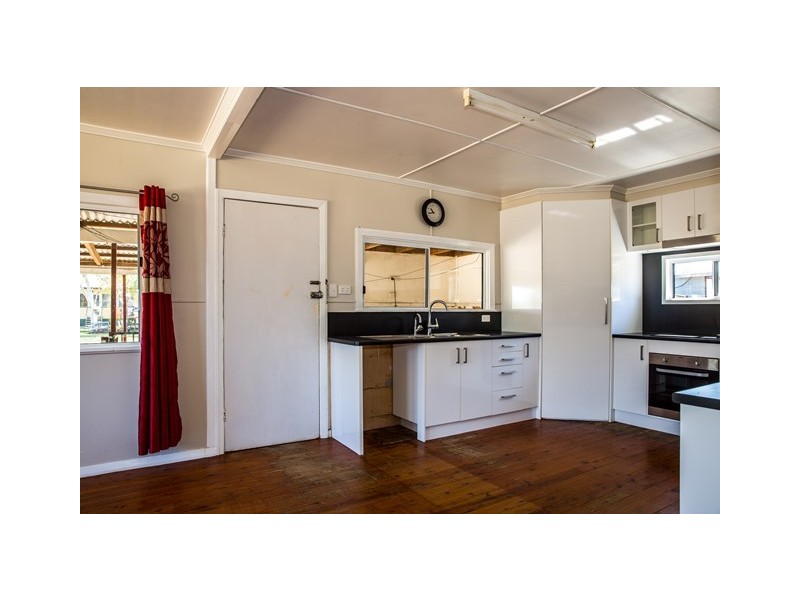 39 COLLEGE STREET, Wallumbilla QLD 4428