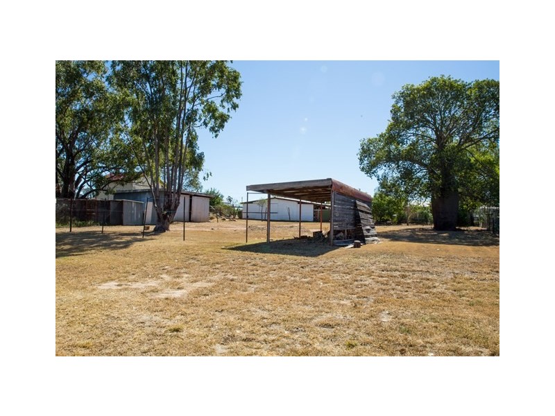 39 COLLEGE STREET, Wallumbilla QLD 4428