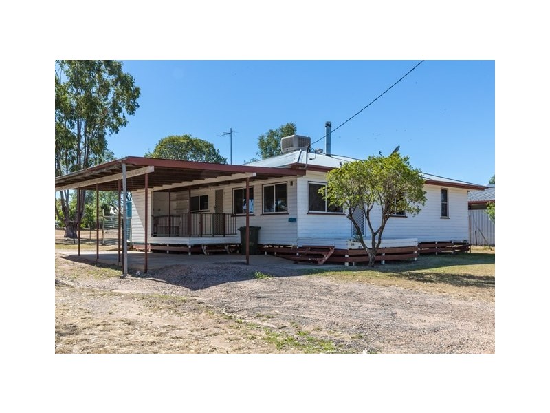 39 COLLEGE STREET, Wallumbilla QLD 4428