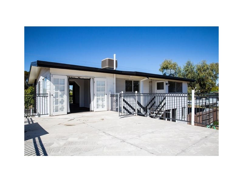 83 MISCAMBLE STREET, Roma QLD 4455