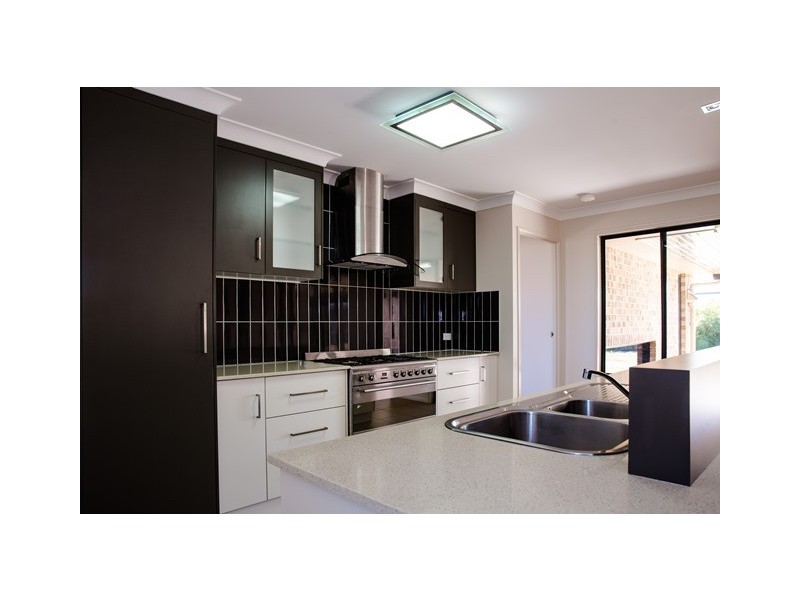 5 TATE PLACE, Roma QLD 4455