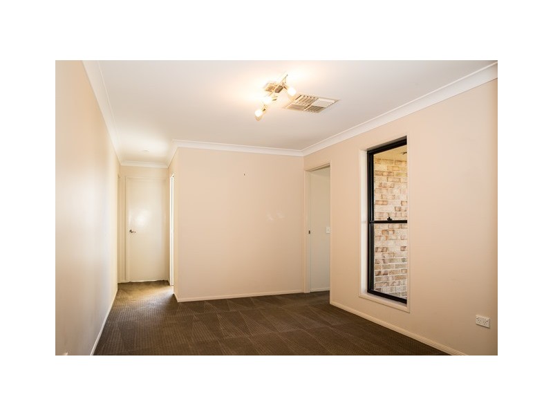 5 TATE PLACE, Roma QLD 4455