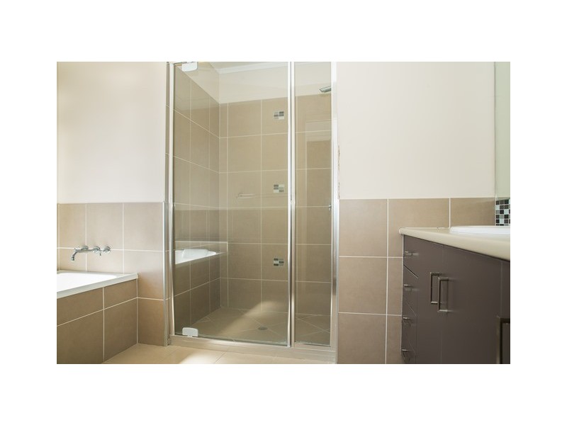 5 TATE PLACE, Roma QLD 4455