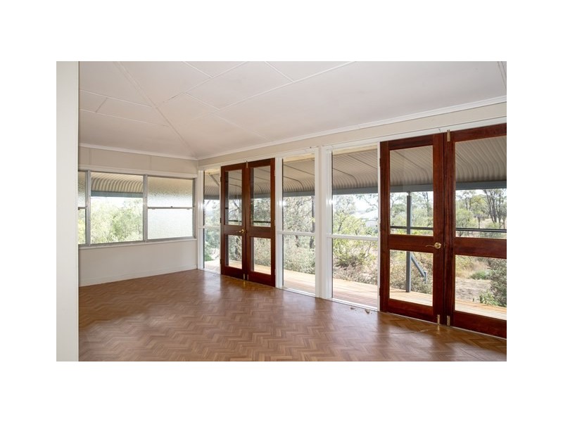 64 ROSLYN DRIVE, Roma QLD 4455