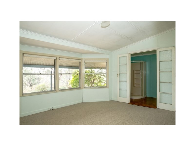 64 ROSLYN DRIVE, Roma QLD 4455