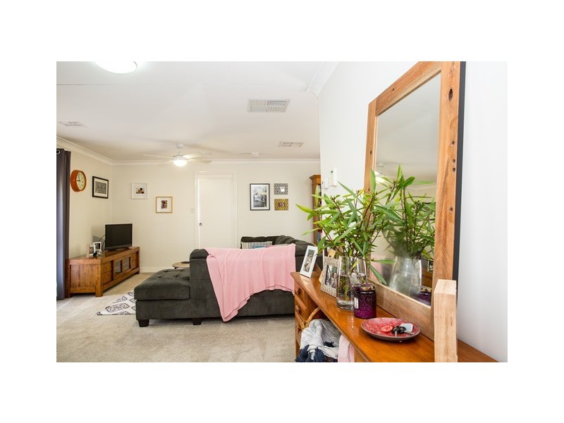 9 ROSEDALE CLOSE, Roma QLD 4455