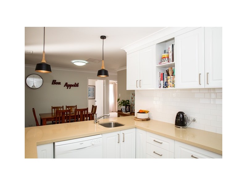 9 ROSEDALE CLOSE, Roma QLD 4455