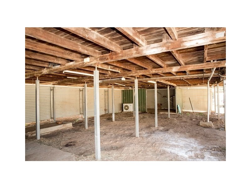 8 QUINTIN STREET, Roma QLD 4455