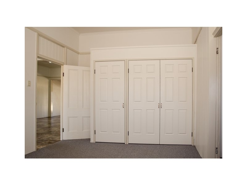 8 QUINTIN STREET, Roma QLD 4455