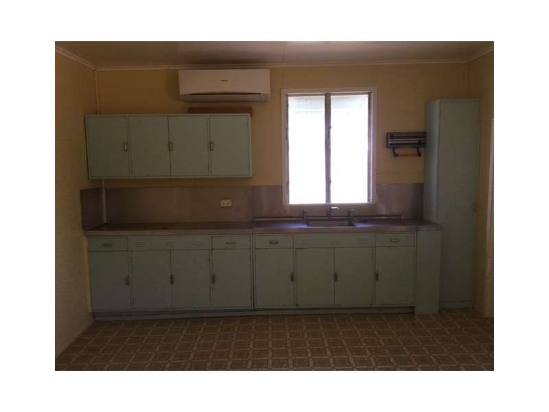 24 Mayne Street, Roma QLD 4455