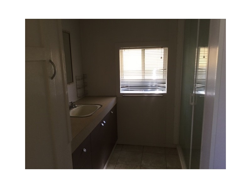 24 Mayne Street, Roma QLD 4455