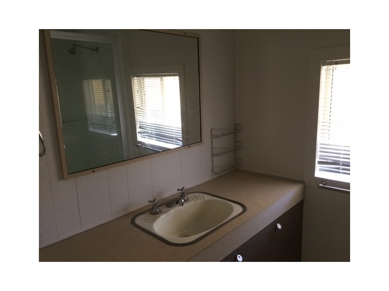 24 Mayne Street, Roma QLD 4455