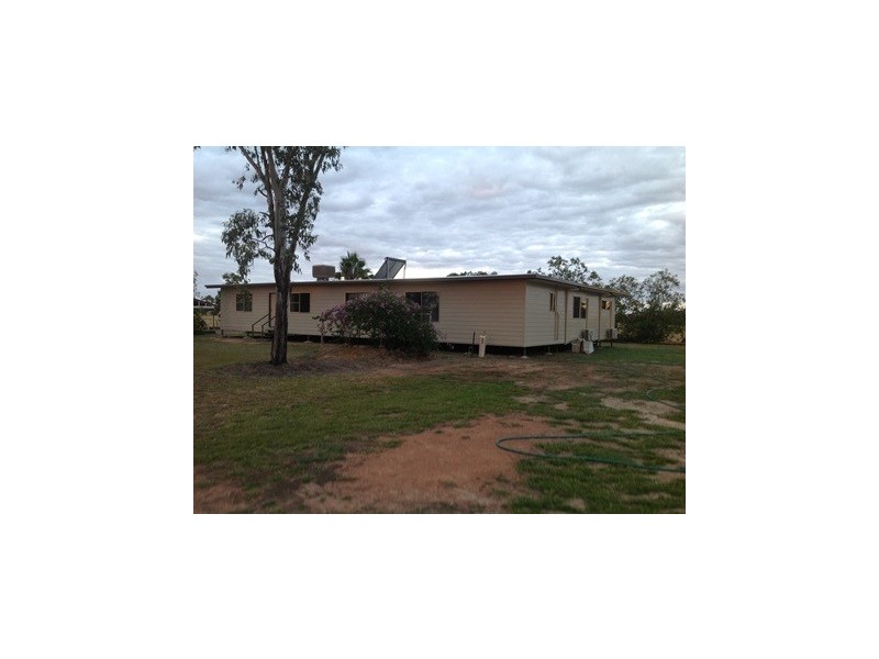 18 Bowens Lane, Roma QLD 4455