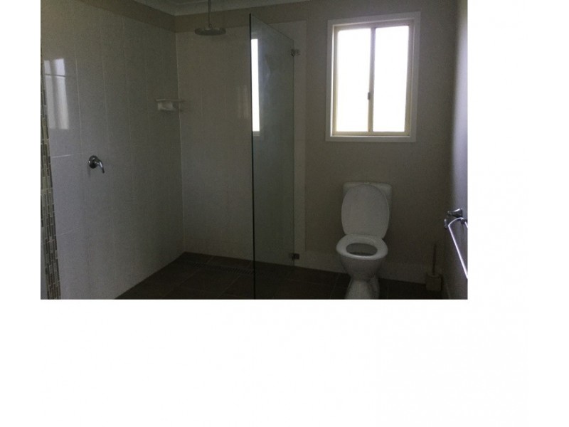 18 Bowens Lane, Roma QLD 4455