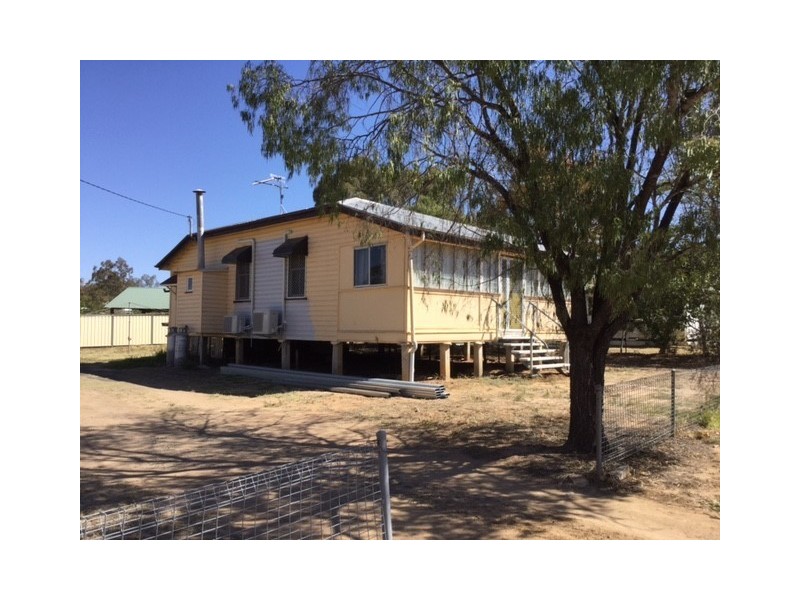 12 Russell Street, Roma QLD 4455
