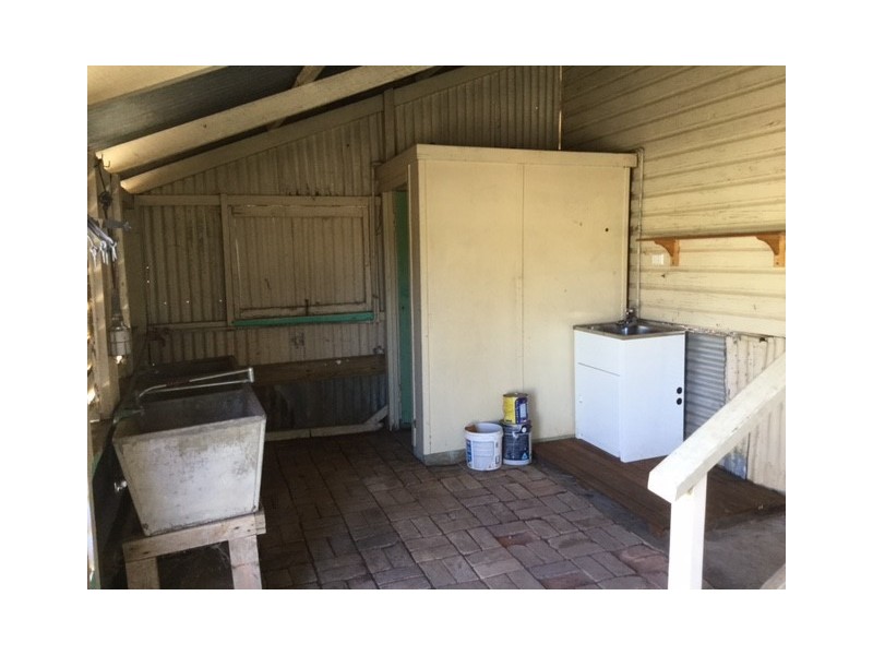 12 Russell Street, Roma QLD 4455