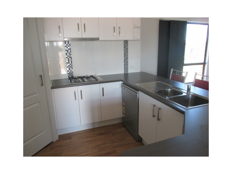 97 MOUNTAINVIEW ROAD, Roma QLD 4455