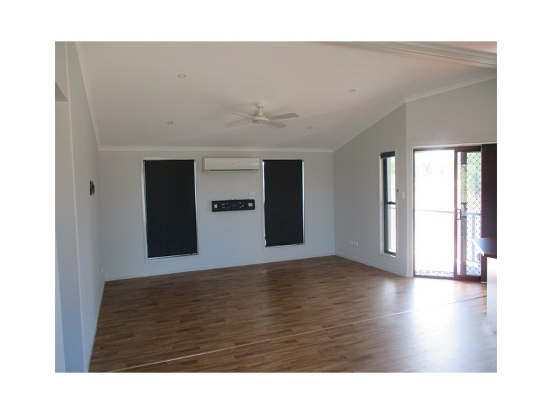 97 MOUNTAINVIEW ROAD, Roma QLD 4455