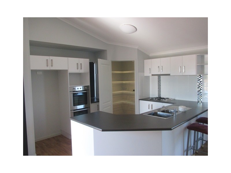 97 MOUNTAINVIEW ROAD, Roma QLD 4455