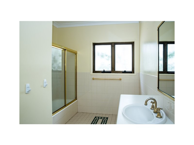 1 BUNGIL STREET, Roma QLD 4455