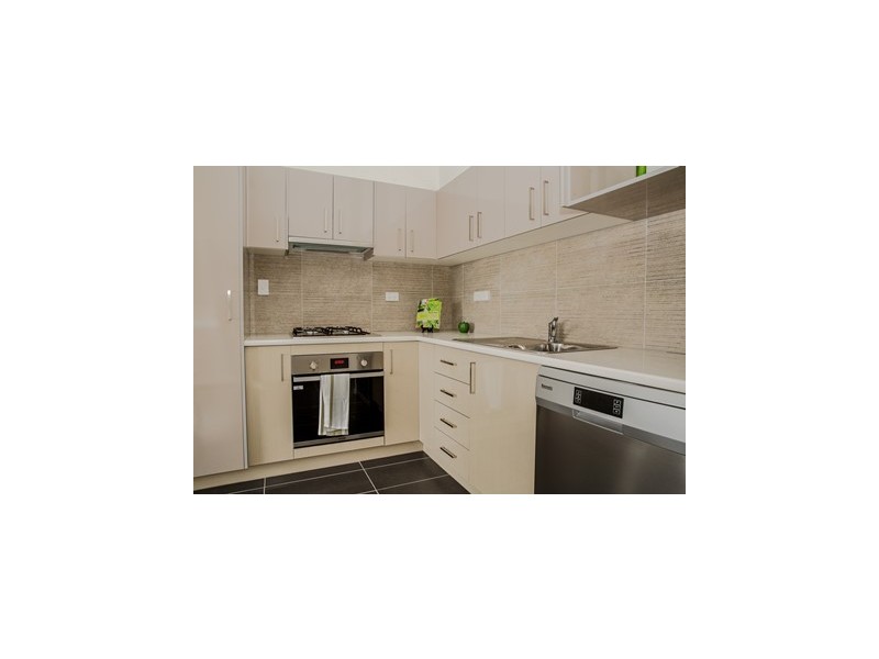 8 CLEARVIEW DRIVE, Roma QLD 4455