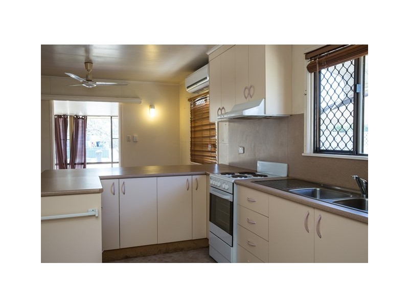 5 WRIGHT STREET, Roma QLD 4455