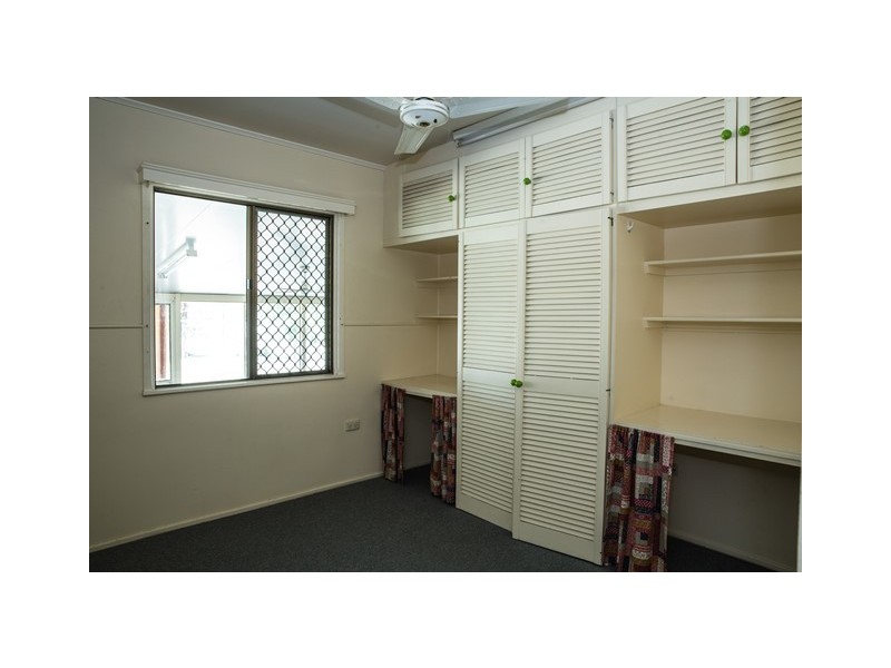 5 WRIGHT STREET, Roma QLD 4455