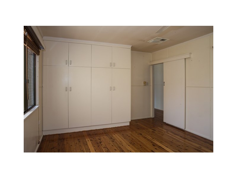 5 WRIGHT STREET, Roma QLD 4455