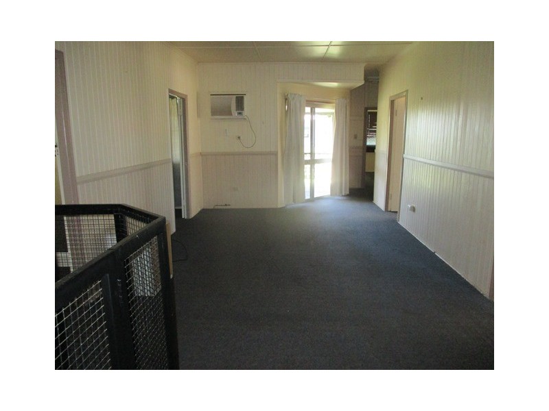 38 TWINE STREET, Roma QLD 4455