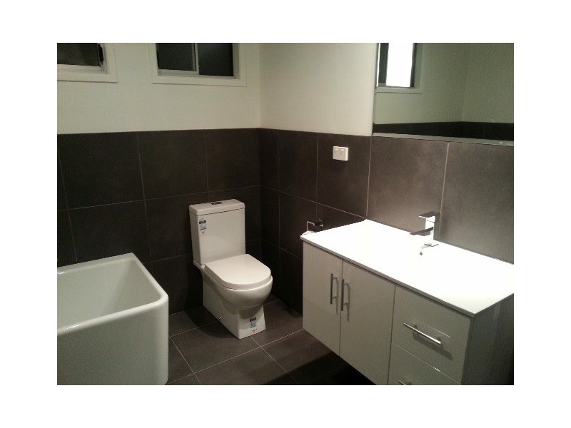 8 COTTELL STREET, Roma QLD 4455