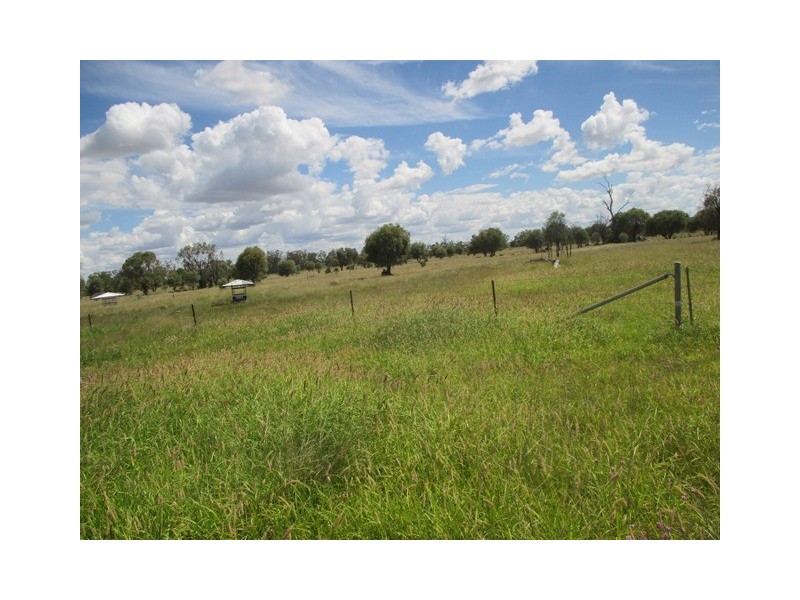 140 HOUSTON ROAD, Wallumbilla QLD 4428