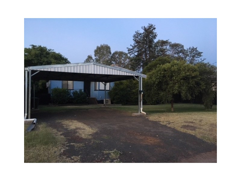 29 Charles Street, Surat QLD 4417