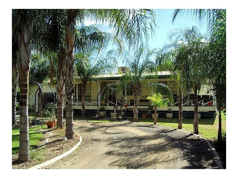 134 NORTHERN ROAD, Roma QLD 4455