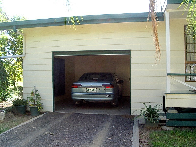 134 NORTHERN ROAD, Roma QLD 4455