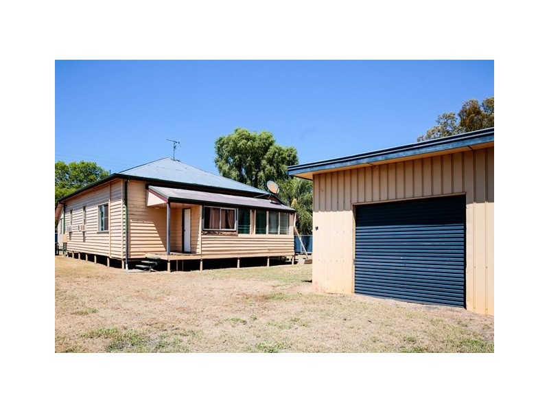 33 STATION STREET, Roma QLD 4455