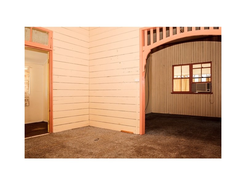 33 STATION STREET, Roma QLD 4455