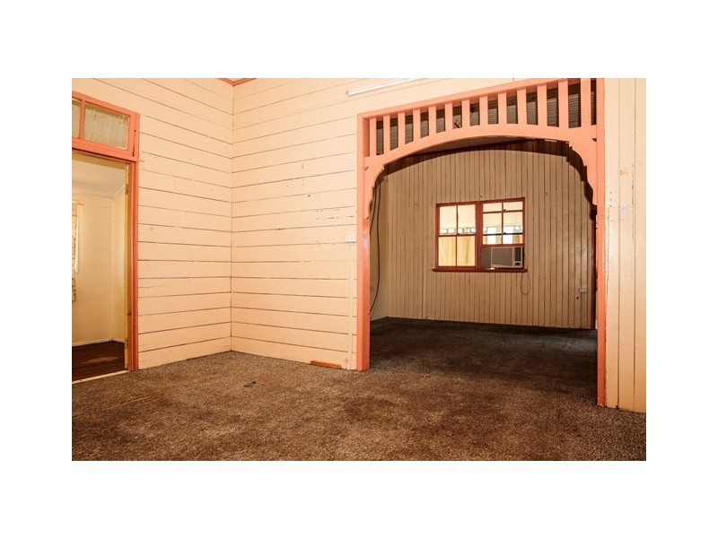 33 STATION STREET, Roma QLD 4455