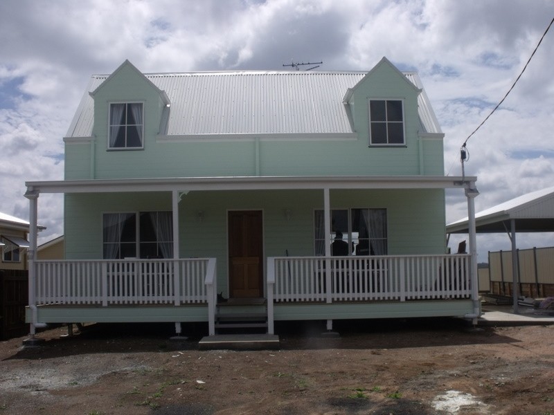 21 Robusta Drive, Roma QLD 4455