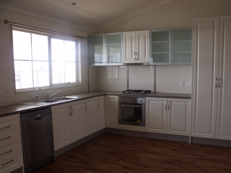 21 Robusta Drive, Roma QLD 4455