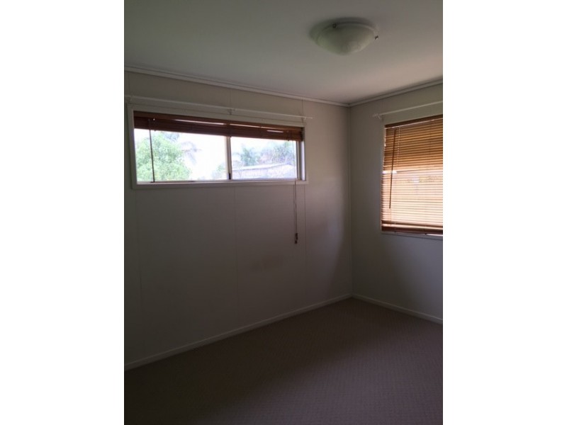 30 Luff Street, Roma QLD 4455