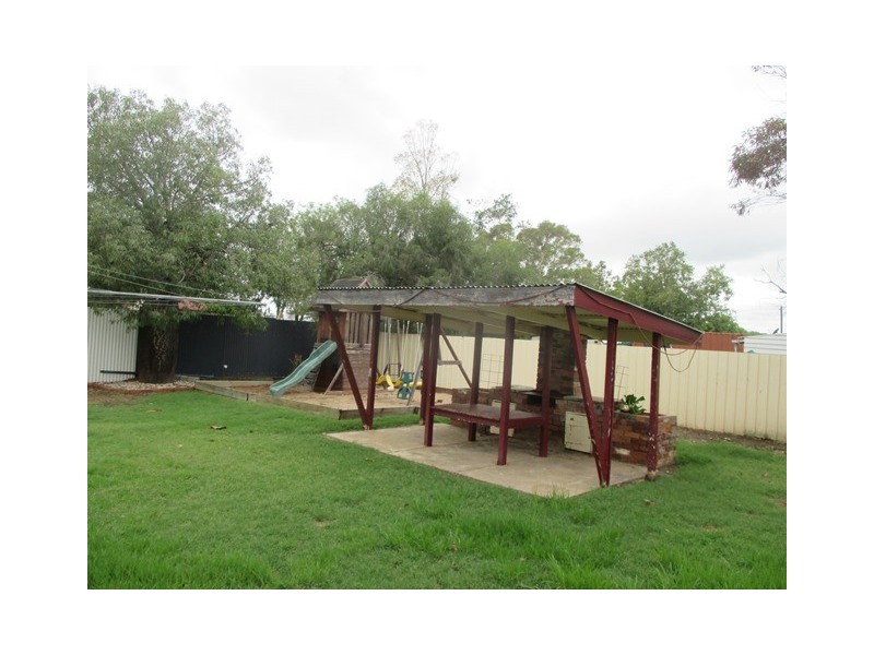 130 WYNDHAM STREET, Roma QLD 4455