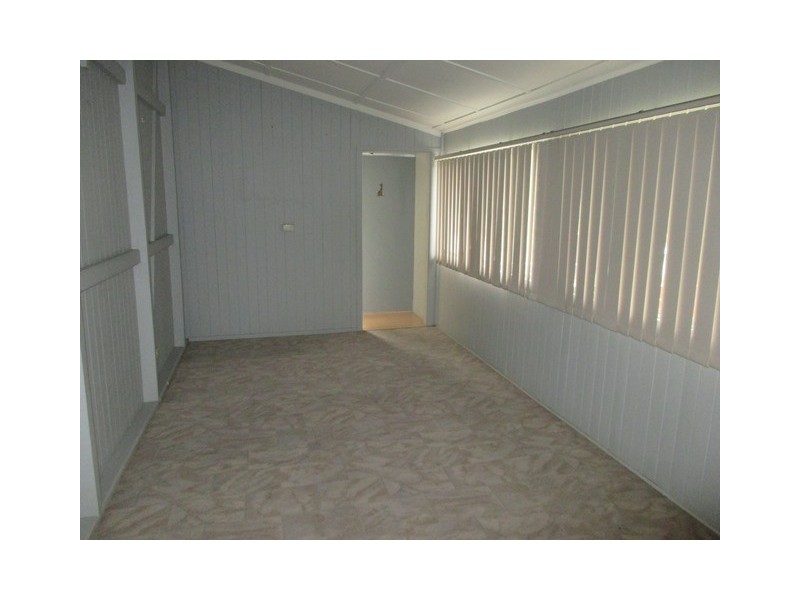 130 WYNDHAM STREET, Roma QLD 4455